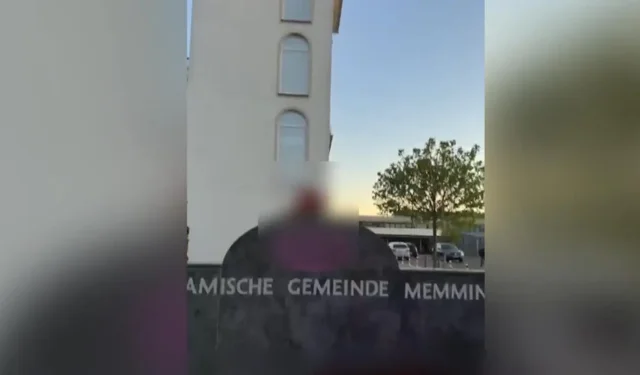 Almanya'da camiye alçak saldırı