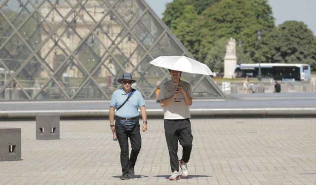Fransa'da sıcak havalar devam ederken Meclis'te klima sorunu yaşandı