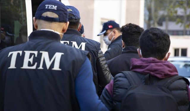 İstanbul'da DEAŞ'a para aktaran 8 şüpheli yakalandı
