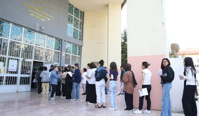 YKS'nin ilk oturumu sona erdi