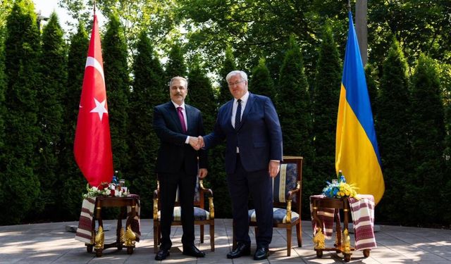 Bakan Fidan Ukraynalı mevkidaşı Sibiha ile görüştü