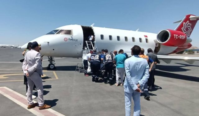 Mısır'da trafik kazası geçiren 3 Türk vatandaşı Türkiye'ye getirildi