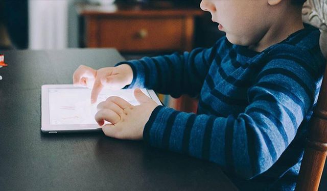 Meta Avustralya'da 750 bin gencin sosyal medya hesabını kapattı