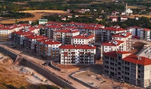 Asrın inşasında Elazığ'da 14 bin 894 bağımsız bölüm inşa edildi