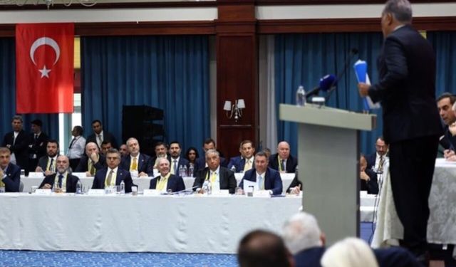 Fenerbahçe Yüksek Divan Kurulu’nda büyük gerginlik