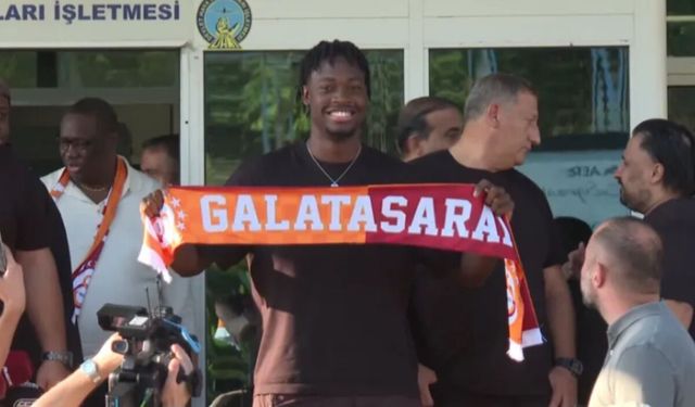 El Chadaille Bitshiabu, Galatasaray için İstanbul'a geldi