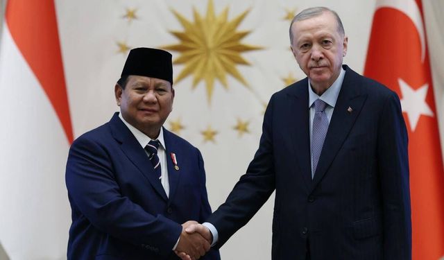 Erdoğan, Endonezya Cumhurbaşkanı Subianto ile görüştü