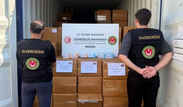 Mersin'de reçetesiz satılması yasak olan 1,7 ton ilaç ele geçirildi