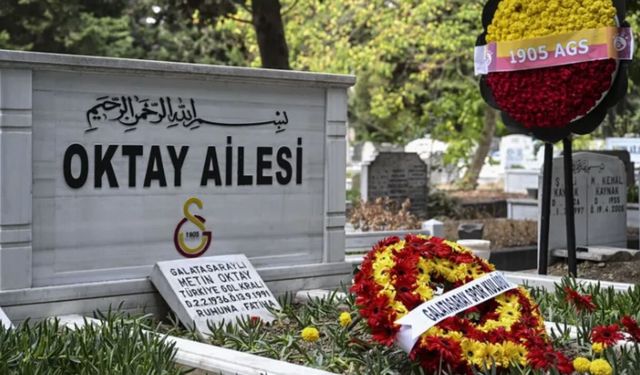 Taçsız Kral unutulmadı: Metin Oktay mezarı başında anıldı