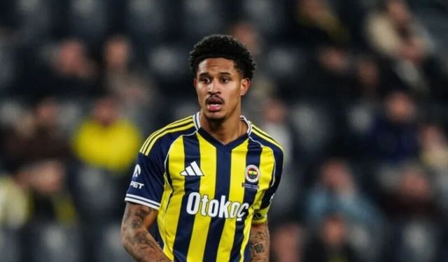 Fenerbahçe'nin Hollandalı futbolcusu Oosterwolde, ameliyat oldu