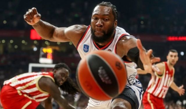 Anadolu Efes, Kızılyıldız deplasmanında kayıp