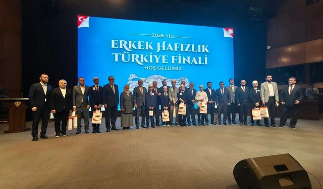 Gölcük’ten Türkiye Şampiyonluğuna: Hafızlıkta Abdullah Türkben zirvede