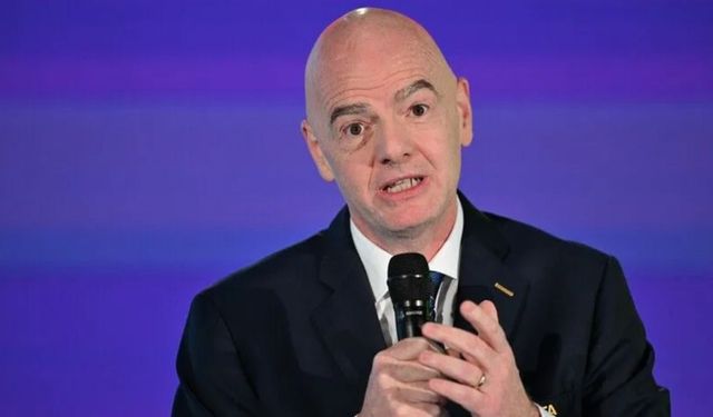 Infantino, yatırımcı açıklaması için özür diledi