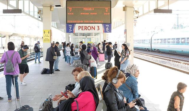 Ücretsiz tren seyahatlerinde dijital doğrulama 29 Ekim'de başlıyor