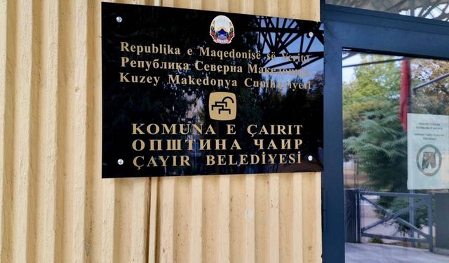 Türkçe Kuzey Makedonya'da Çayır Belediyesi'nin resmi dili
