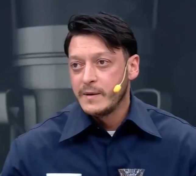 Mesut Özil'den Uygur Türkleri için anlamlı mesaj