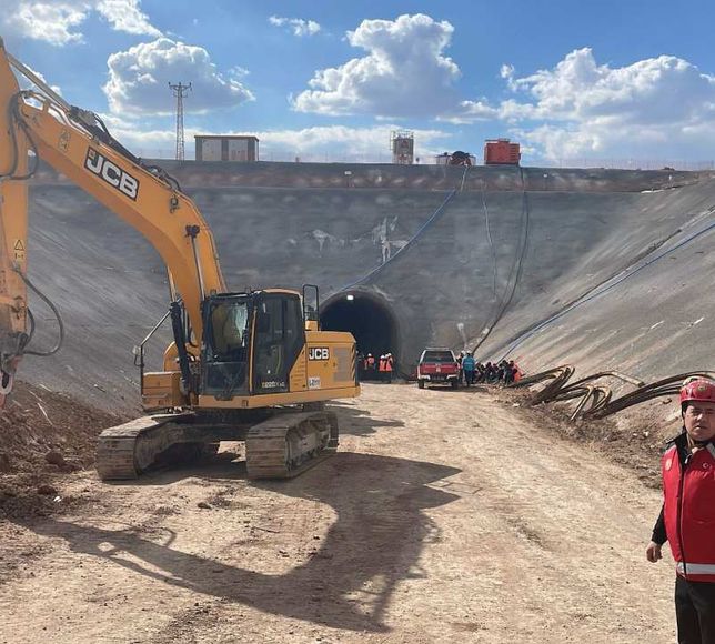 Kayseri'de tünel inşaatında kaya düşmesi sonucu 1 işçi öldü 1 işçi yaralandı