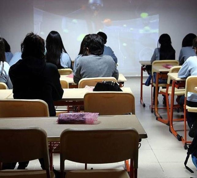 MEB'den özel okullara 83 milyon lira 'ücret' cezası