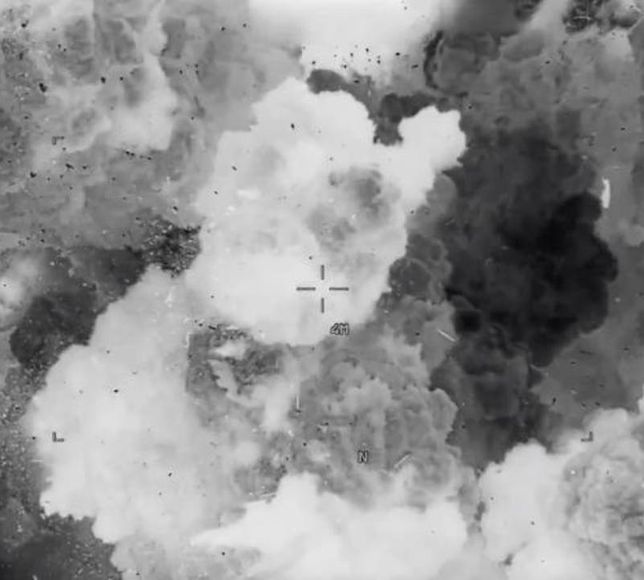 ABD ile İngiltere Yemen'e saldırdı: Çok sayıda ölü var