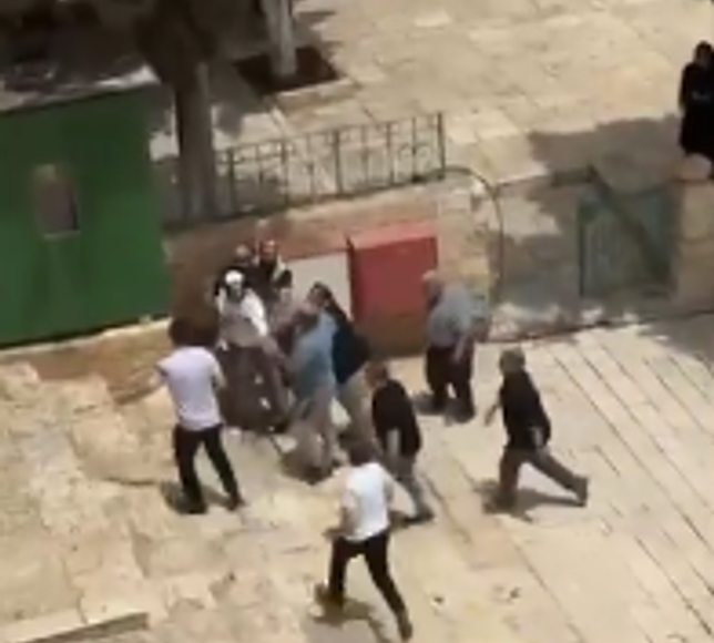 Mescid-i Aksa'da Talmud ritüeli yapmaya kalkan Yahudilere şok!