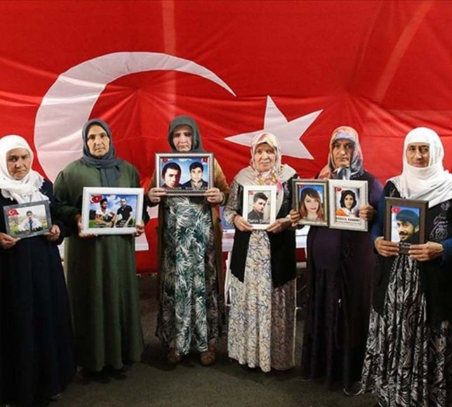 PKK'nın feshi Diyarbakır annelerine umut oldu
