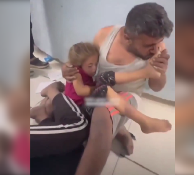 Gazzeli babanın evladına vedası yürekleri dağladı
