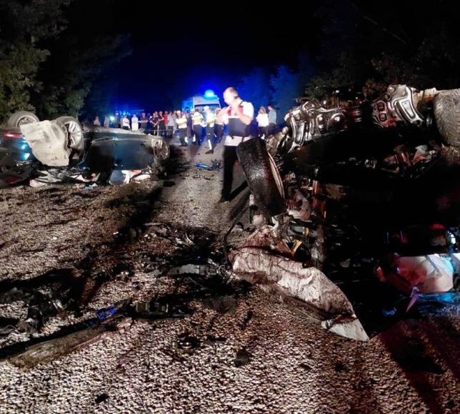 Çanakkale'de feci kaza: Çok sayıda kişi hayatını kaybetti