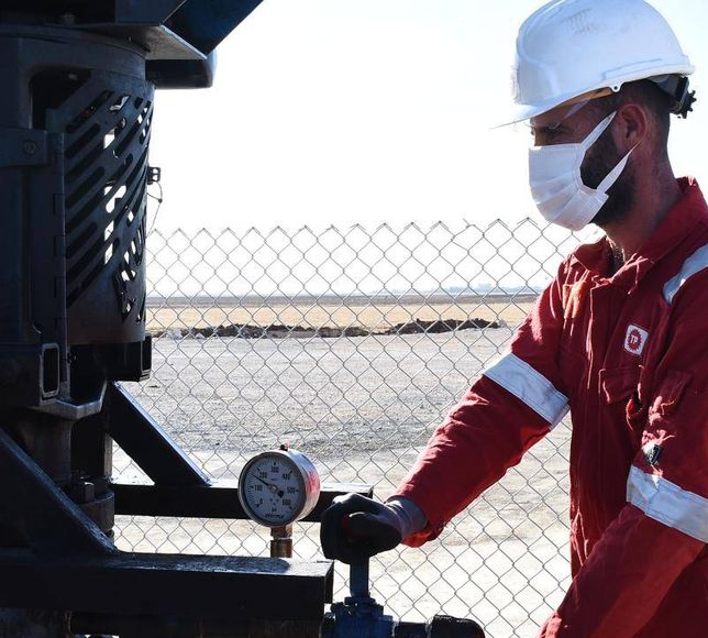 Karadeniz'de petrol hamlesi: 21 sahasının ruhsat süreleri uzatıldı