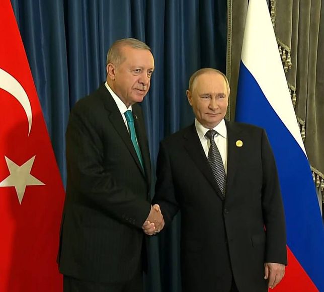 Erdoğan ile Putin Türkmenistan'da görüşecek