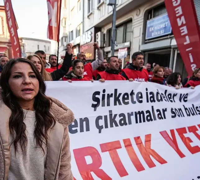 CHP'li belediyelerde kriz devam ediyor: İşçiler eylemde