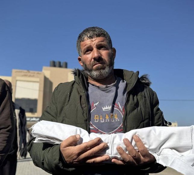 Gazze'de tıbbi tahliye bekleyen 1092 hasta vefat etti