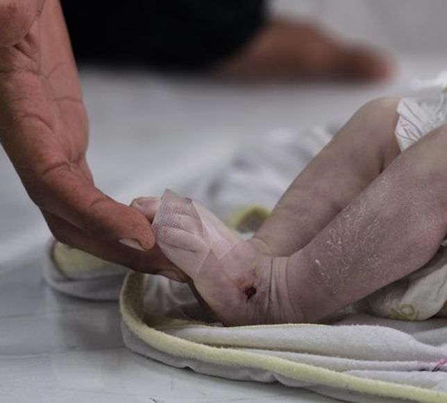 Gazze’de 27 günlük bebek soğuktan öldü