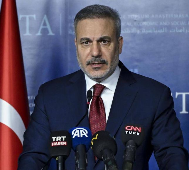 Bakan Fidan'dan YPG'ye uyarı: Hiçbir ülkede iki silahlı unsur olmaz