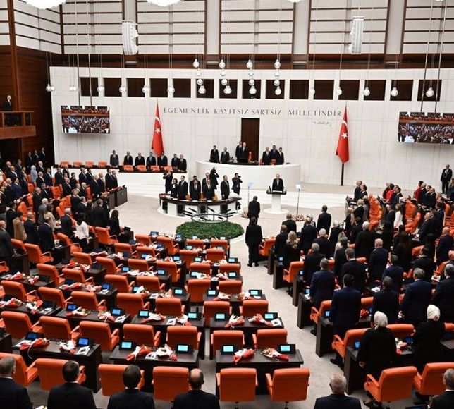 AK Parti'nin Terörsüz Türkiye raporu TBMM'ye sunuldu