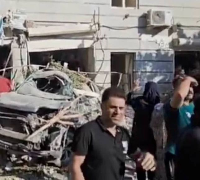 İran'ın güneyindeki Bender Abbas Limanı'nda patlama