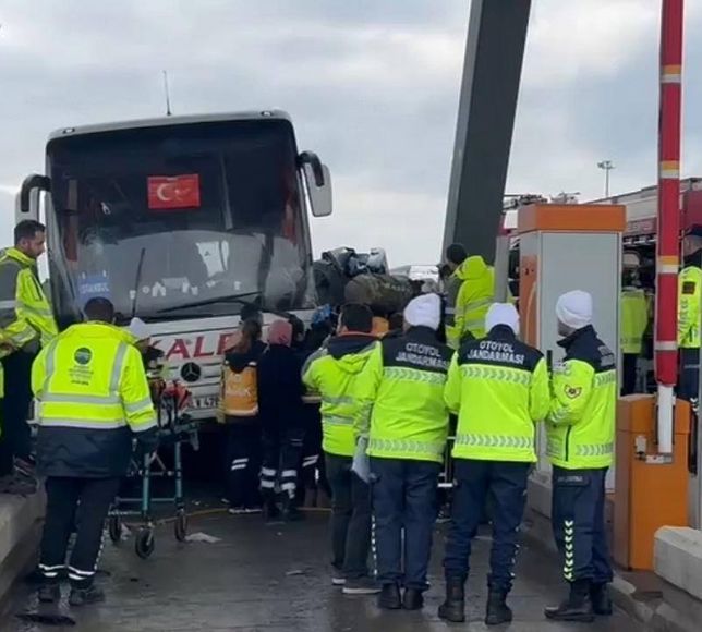 Kuzey Marmara Otoyolu’nda feci kaza!