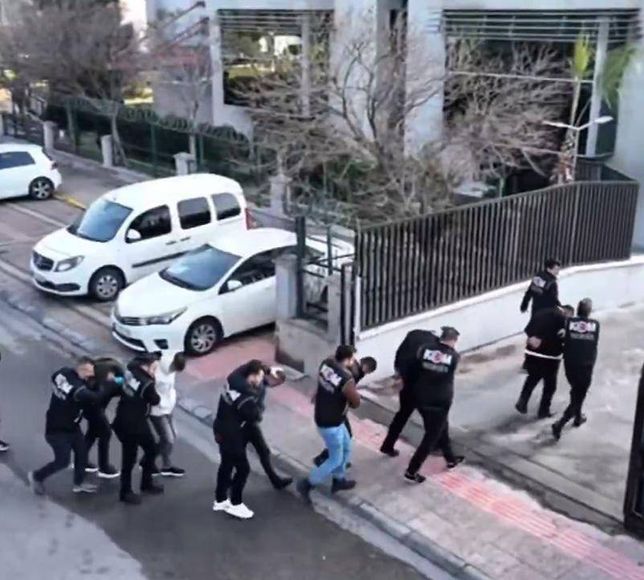 Barış Turgut çetesi çökertildi!