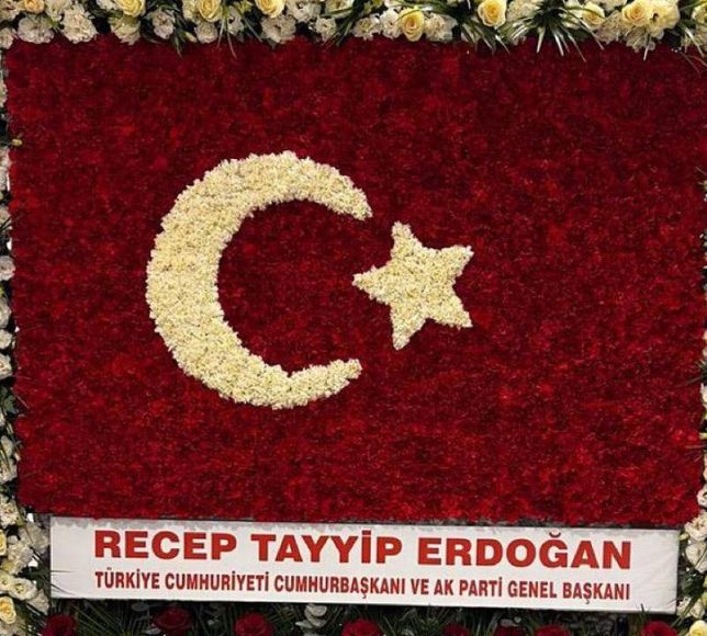 Başkan Erdoğan'dan Bahçeli'ye anlamlı hediye