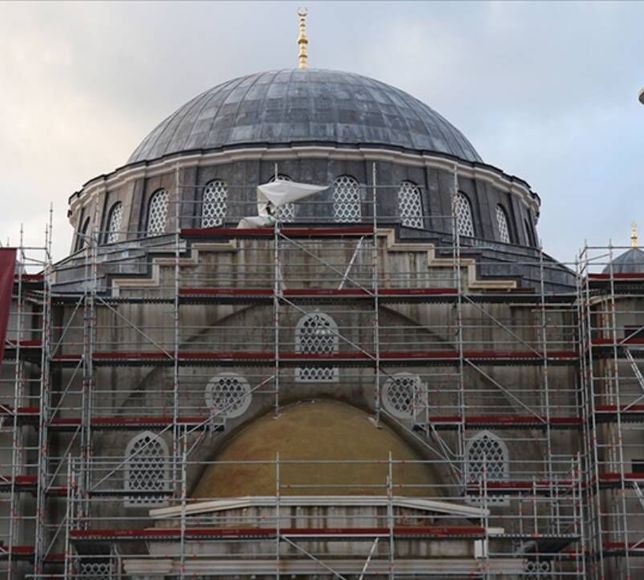 Eyüp Sultan Camisi’ne tehdit! Fransa harekete geçti