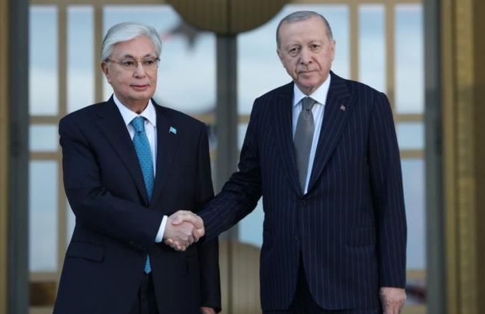 Başkan Erdoğan Tokayev ile görüştü