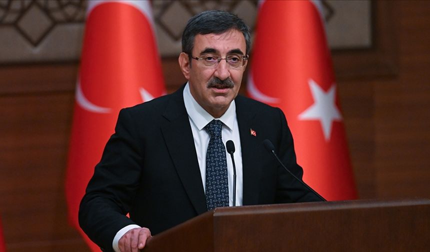 Cevdet Yılmaz, Kafkas Üniversitesi'ndeki toplu açılış töreninde konuştu