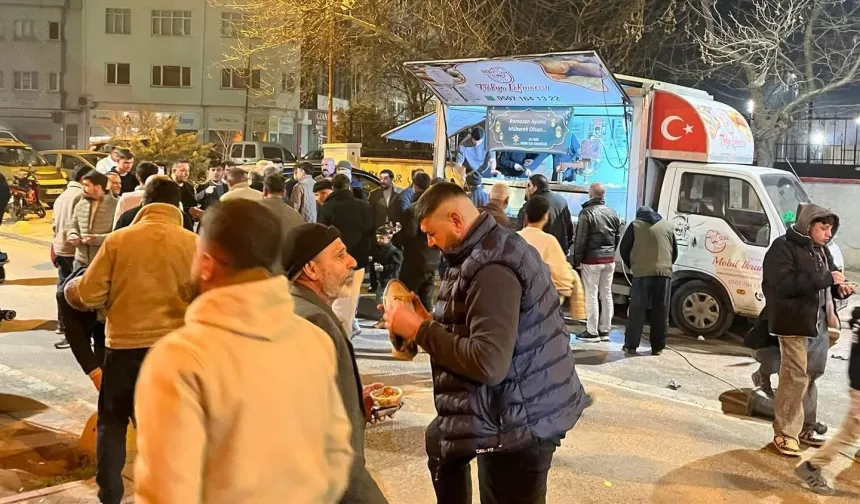 AK Parti'den hayır lokması