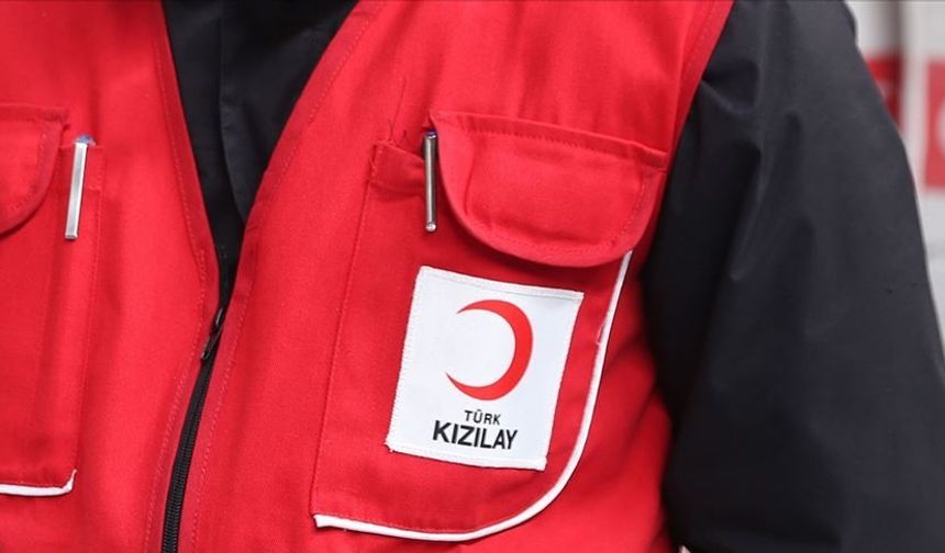Türk Kızılayın Gazze için hazırladığı 19. 'İyilik Gemisi' Mersin limanından uğurlandı