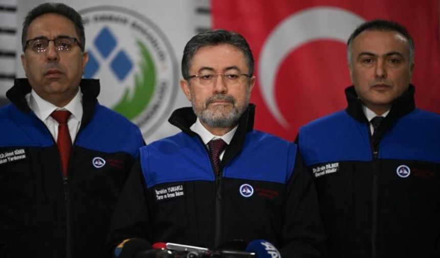 Bakan Yumaklı, Iğdır Valiliği ve AK Parti İl Başkanlığını ziyaret etti