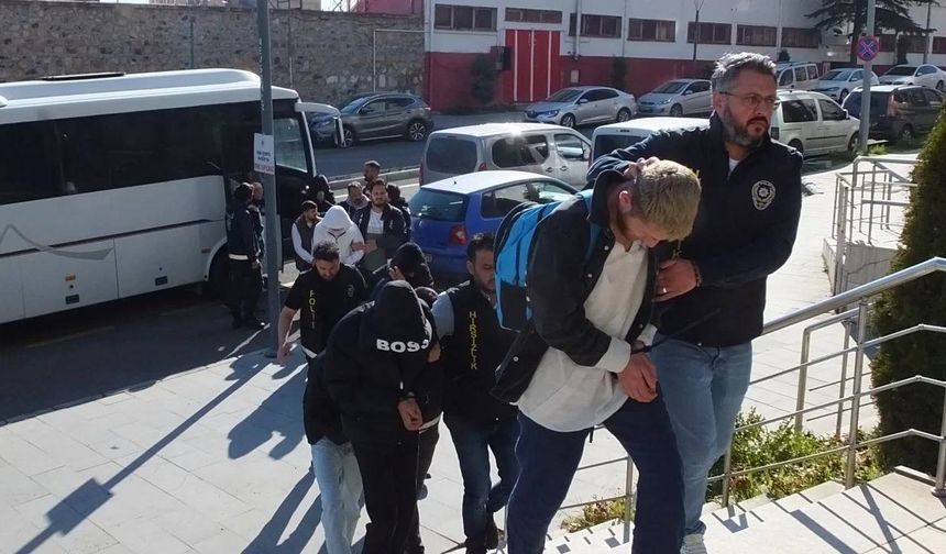 Giresun'da tefecilik operasyonunda 5 şüpheli tutuklandı