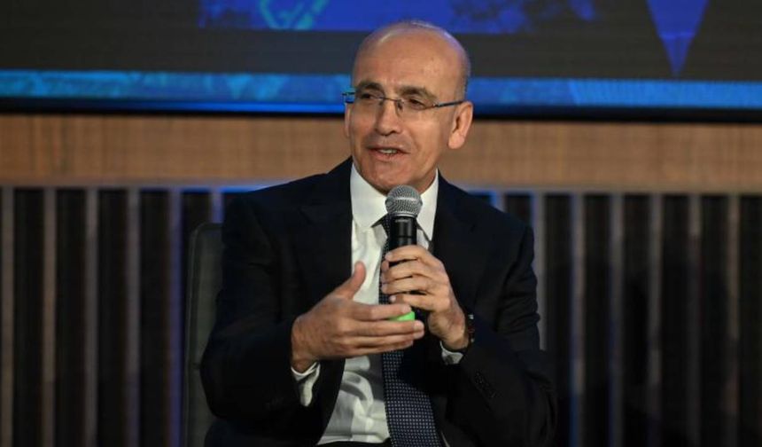 Bakan Şimşek, Halkbank Gençİz'25 Zirvesi'nde konuştu