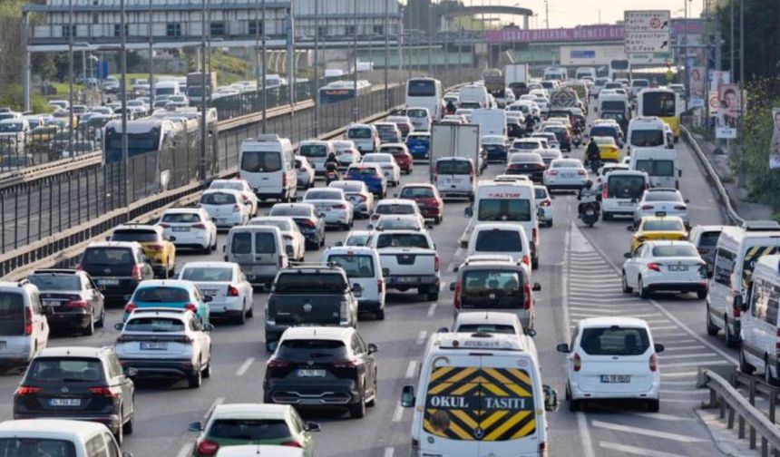Mayıs ayında 210 bin 295 adet taşıt trafiğe kaydedildi