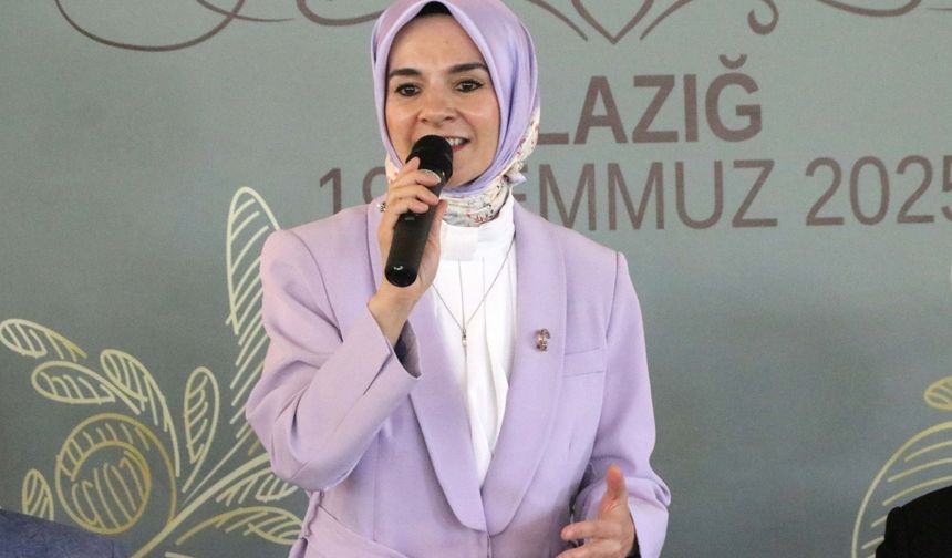 Bakan Göktaş, "Şehrin Kadınları ile Nesilden Nesile Aile" programında konuştu