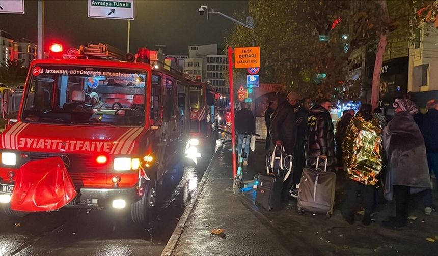 Çanakkale'de yangın çıkan evde hasar oluştu