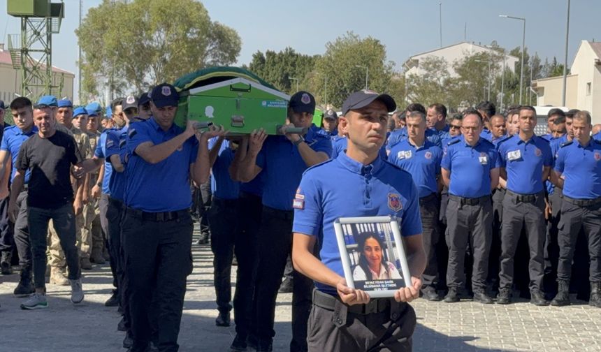 Adana'da trafik kazasında ölen 2 cezaevi personeli için tören düzenlendi